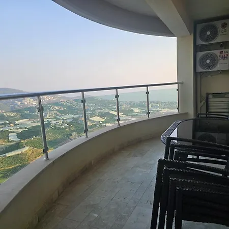 Apartment 2-bedroom Sea View In Gold *