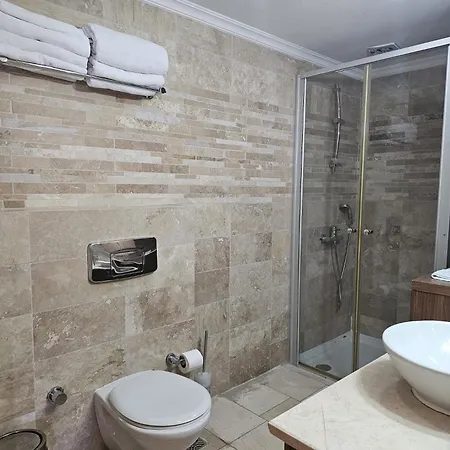Apartment 2-bedroom Sea View In Gold *
