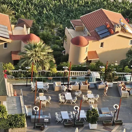 Apartament 2-bedroom Sea View In Gold