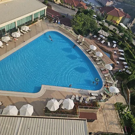 2-bedroom Sea View In Gold Apartament Alanya